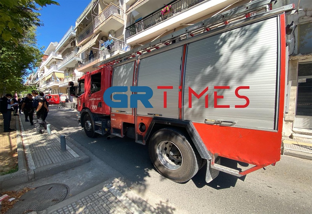 Θεσσαλονίκη: Φωτιά σε διαμέρισμα από ξεχασμένο μαγειρικό σκεύος (ΦΩΤΟ-VIDEO)