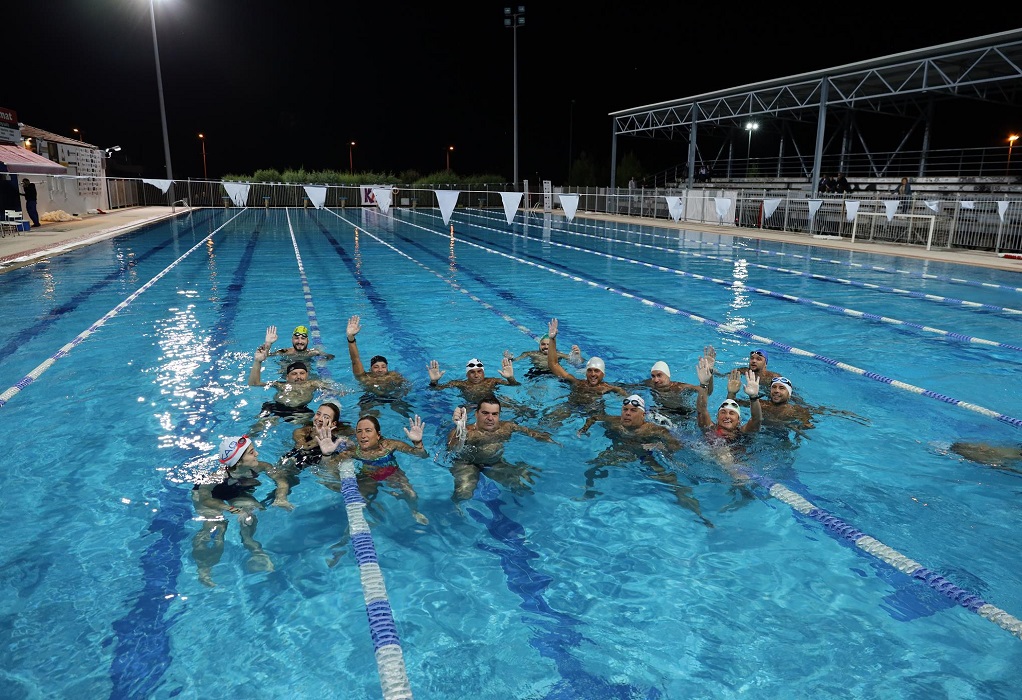 Ωραιόκαστρο: «Άντεξαν για την Ελπίδα» και κολύμπησαν 12 ώρες στο Δημοτικό Κολυμβητήριο (ΦΩΤΟ)