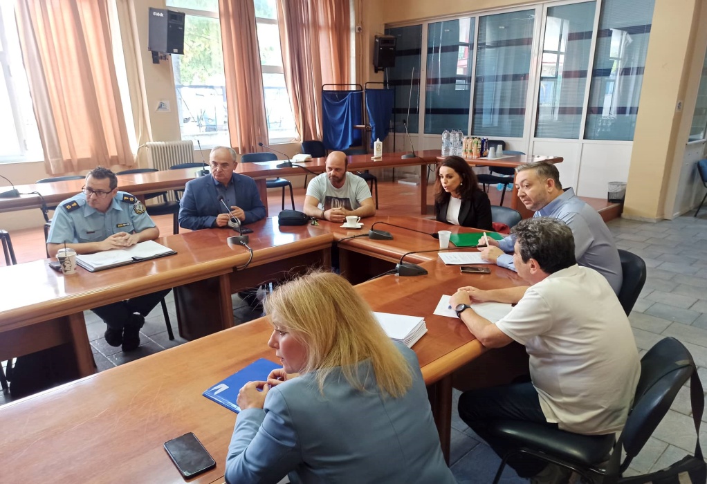 Ευρεία σύσκεψη στο Δημαρχείο Ωραιοκάστρου για την επίλυση του κυκλοφοριακού προβλήματος στην είσοδο της Λητής (ΦΩΤΟ)