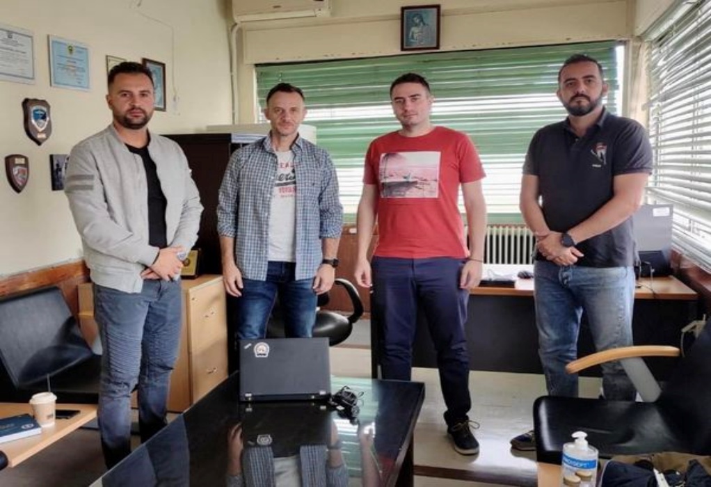 Η Ένωση Αξιωματικών ΕΛΑΣ Κ. Μακεδονίας δώρισε υπολογιστές στην ΕΚΑΜ και στο Αστυνομικό Τμήμα Πυλαίας – Χορτιάτη
