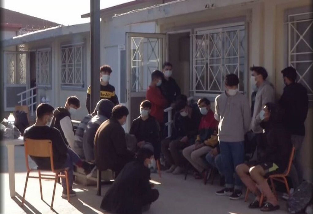 Στο ΚΥΤ Φυλακίου Ορεστιάδας οι μετανάστες που είχαν εντοπιστεί γυμνοί στον Έβρο (VIDEO)