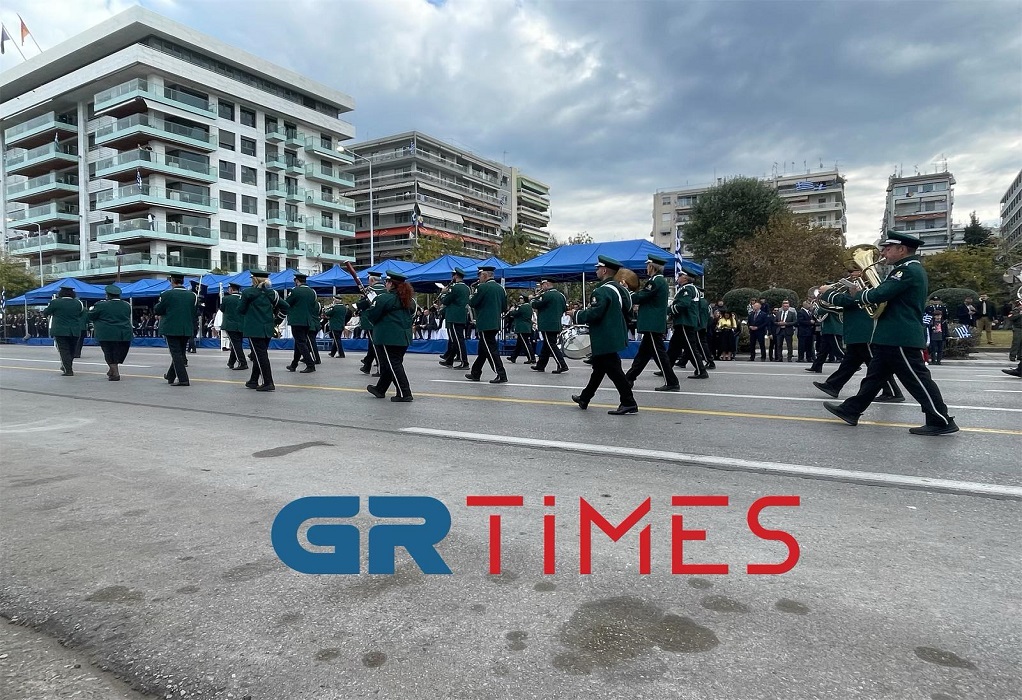 Ξεκίνησε η μεγάλη στρατιωτική παρέλαση στη Θεσσαλονίκη (ΦΩΤΟ-VIDEO)