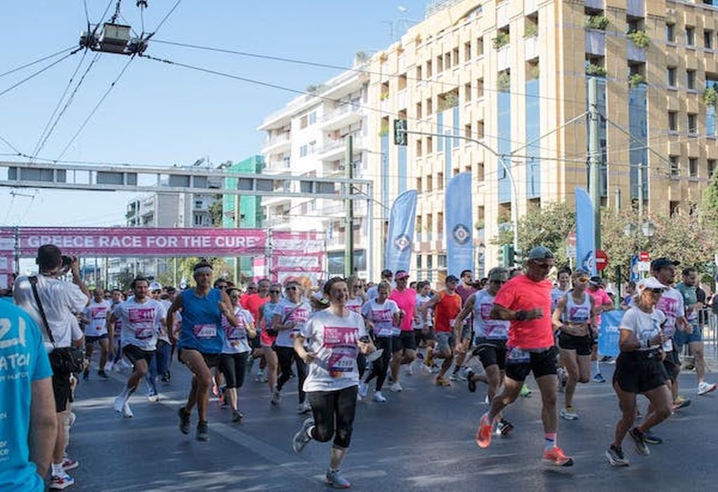 Άλμα Ζωής: Δεκάδες χιλιάδες άτομα έτρεξαν ενάντια στον καρκίνο του μαστού