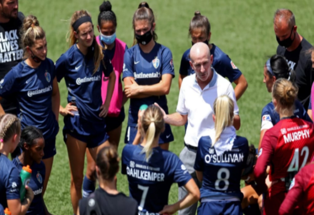 ΗΠΑ: Έρευνα για το αμερικανικό γυναικείο ποδόσφαιρο αποκαλύπτει «συστημική» πρακτική σεξουαλικής κακοποίησης