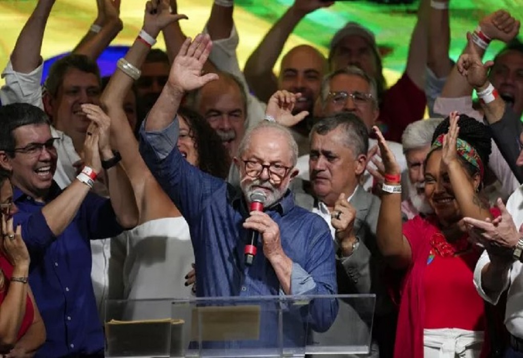 Βραζιλία: Ο Λούλα επιβεβαιώνει τις προεκλογικές του δεσμεύσεις 100 ημέρες από την έναρξη της θητείας του