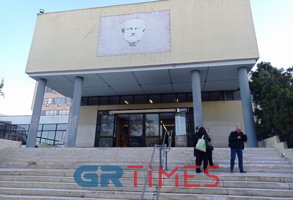 Θεσσαλονίκη-ΑΠΘ: Αυτοψία του GRTimes στην Πολυτεχνική Σχολή μετά την άγρια νύχτα επεισοδίων (ΦΩΤΟ-VIDEO)
