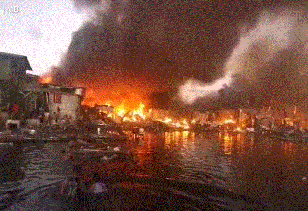 Φιλιππίνες: Τουλάχιστον 5 νεκροί από πυρκαγιά σε κατοικημένη περιοχή (VIDEO)