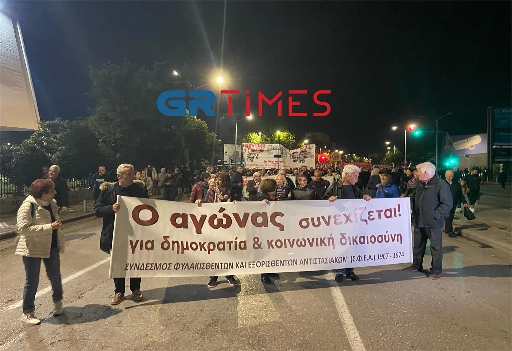 Θεσσαλονίκη: Μεγάλη η συμμετοχή στην πορεία για την Επέτειο του Πολυτεχνείου (VIDEO)