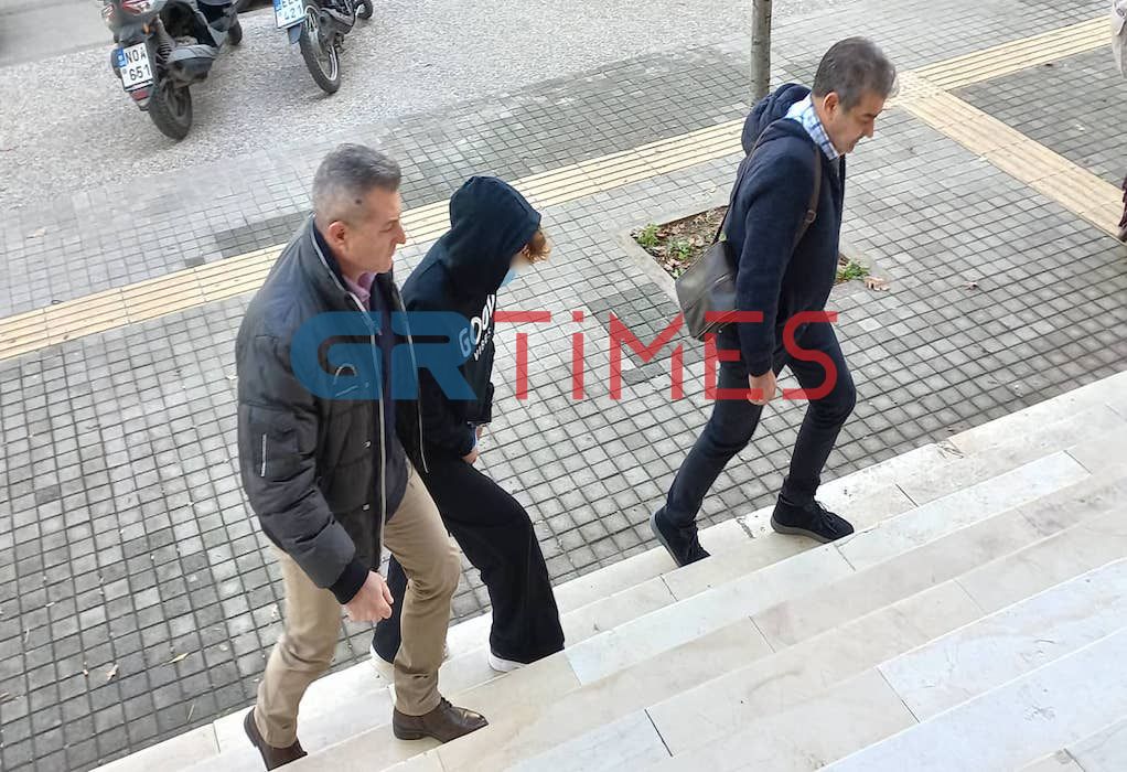 Θεσσαλονίκη: Φυλάκιση σε 47χρονη βρεφονηπιοκόμο που έδερνε παιδιά (VIDEO)