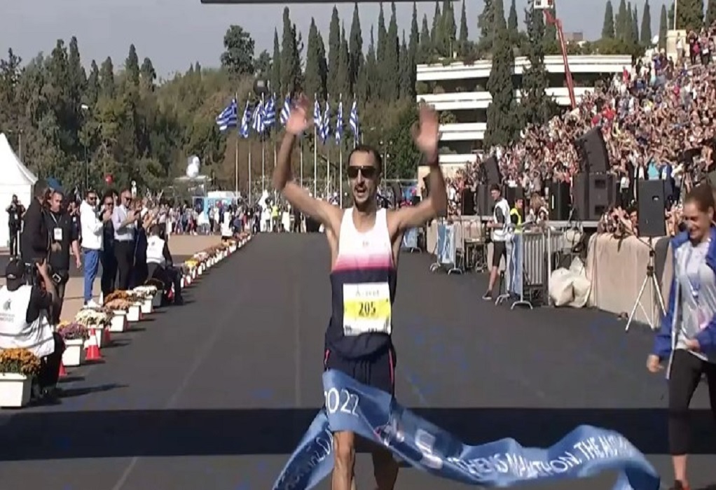 39ος Μαραθώνιος Αθήνας: Ο Χαράλαμπος Πιτσώλης τερμάτισε πρώτος στο Καλλιμάρμαρο (VIDEO)