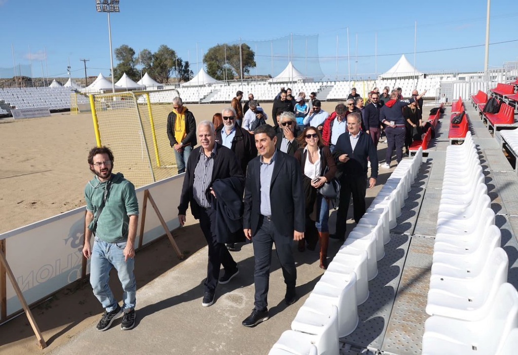 Κρήτη: Ο Λ. Αυγενάκης ξενάγησε τους αθλητικούς συντάκτες Ελλάδας – Κύπρου στο «Karteros Beach Sports Center»