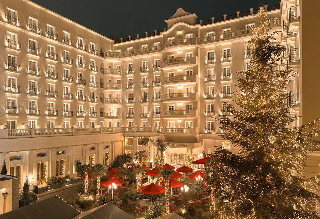 Grand Hotel Palace: Λαμπερές εορταστικές εκδηλώσεις με ειδικά γιορτινά μενού και ζωντανή μουσική