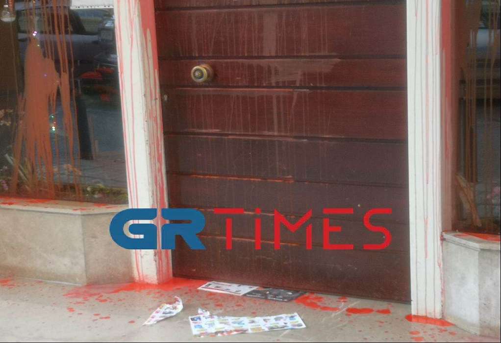 Ανακοίνωση της ΝΔ για την επίθεση στο σπίτι του Στ. Σιμόπουλου: «Η Δημοκρατία δεν εκφοβίζεται. Κανείς δεν τρομοκρατείται»