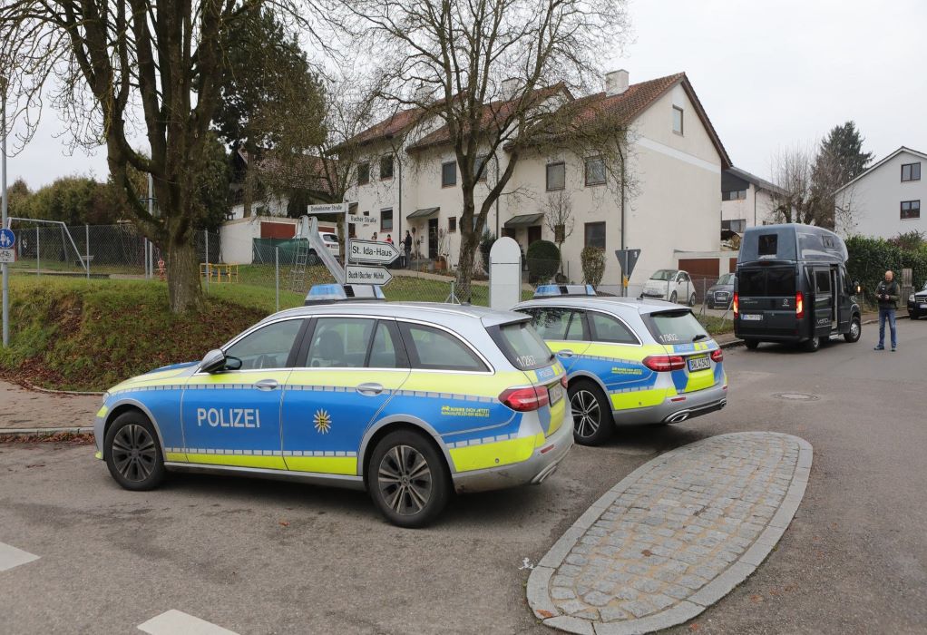 Γερμανία: Οκτώ στελέχη της οργάνωσης “Πολίτες του Ράιχ” έχουν προφυλακιστεί