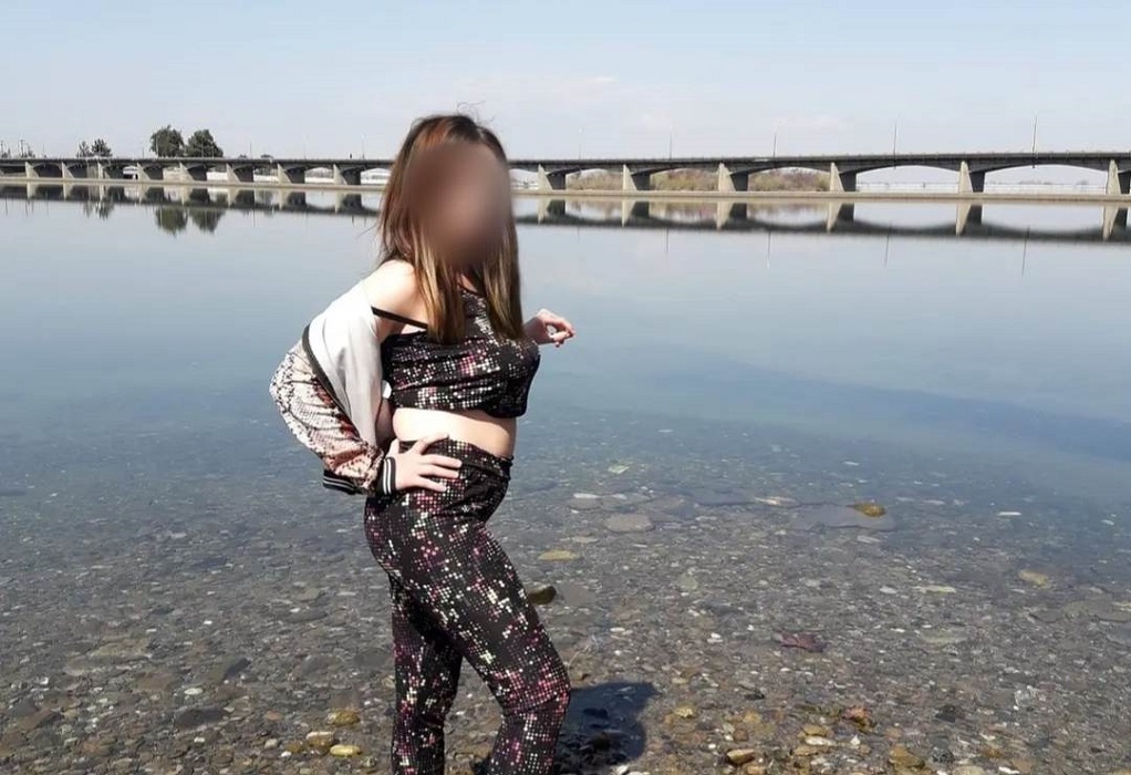 Βέροια: «Πήρα το κινητό, αφαιρέθηκα και η μικρή έπεσε στο ποτάμι» – H 29χρονη μιλά μέσα από τα κρατητήρια