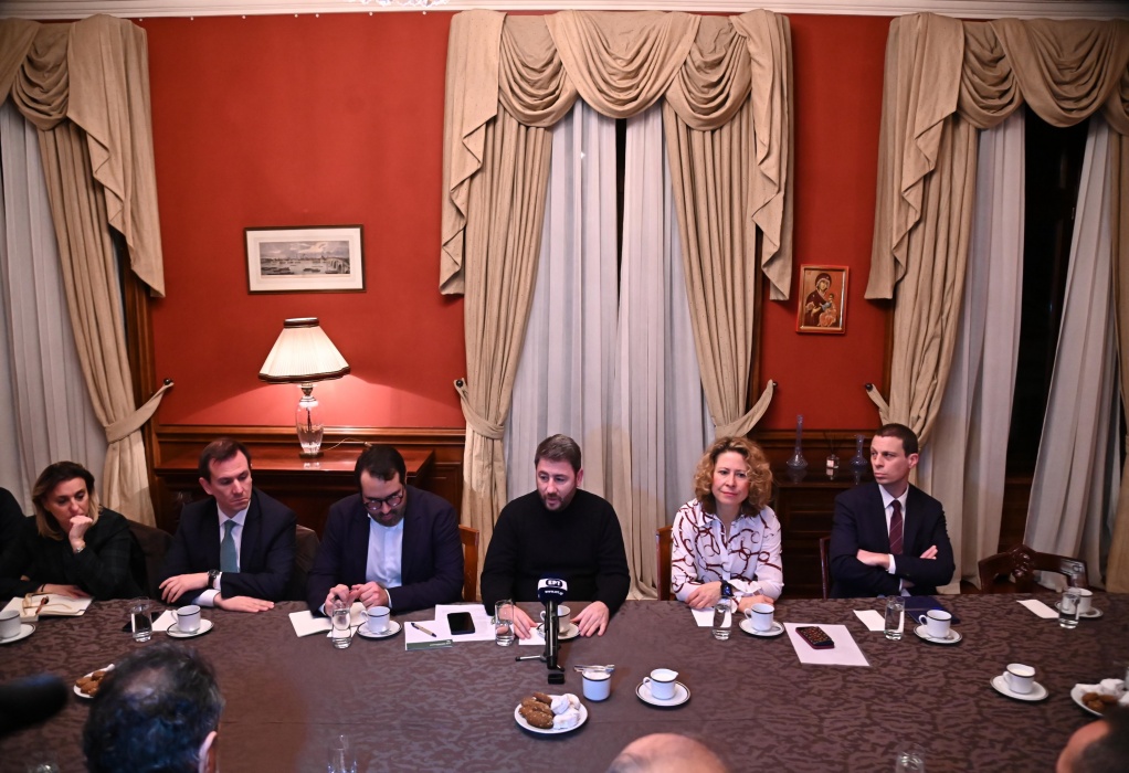 Συνάντηση Ν. Ανδρουλάκη με εκπροσώπους της ελληνικής κοινότητας Κωνσταντινούπολης