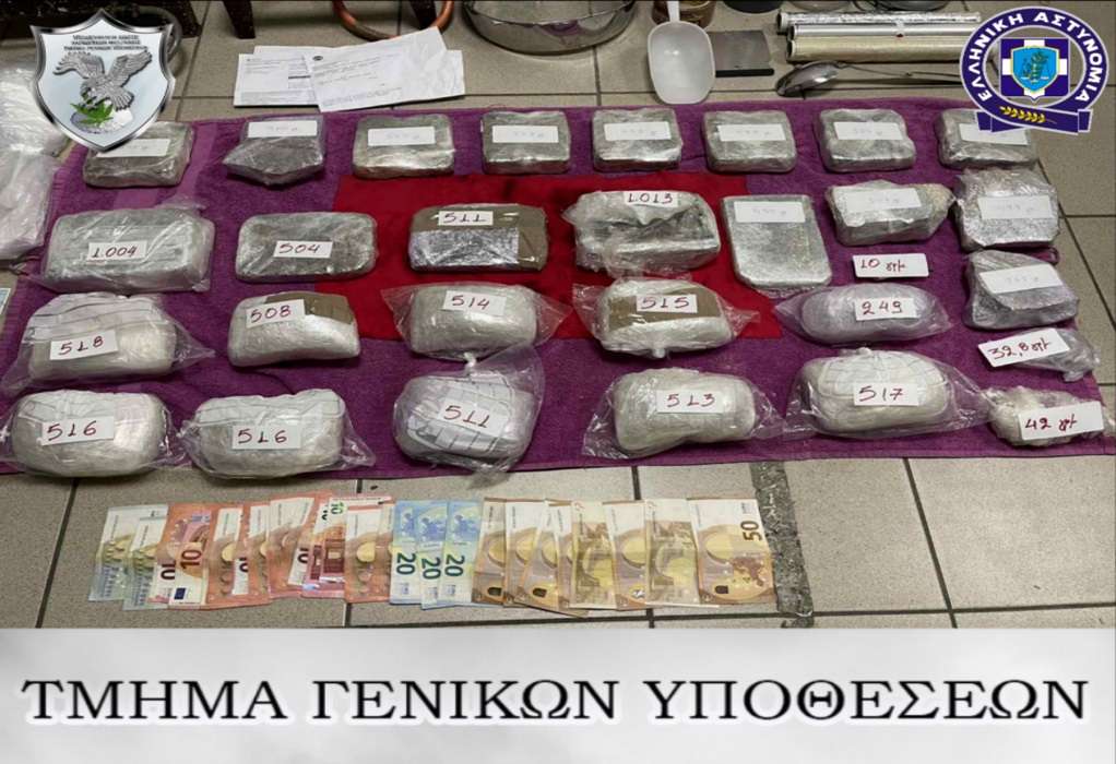 Θεσσαλονίκη: Εξαρθρώθηκε εγκληματική οργάνωση που διακινούσε ναρκωτικά – Πέντε συλλήψεις (ΦΩΤΟ-VIDEO)
