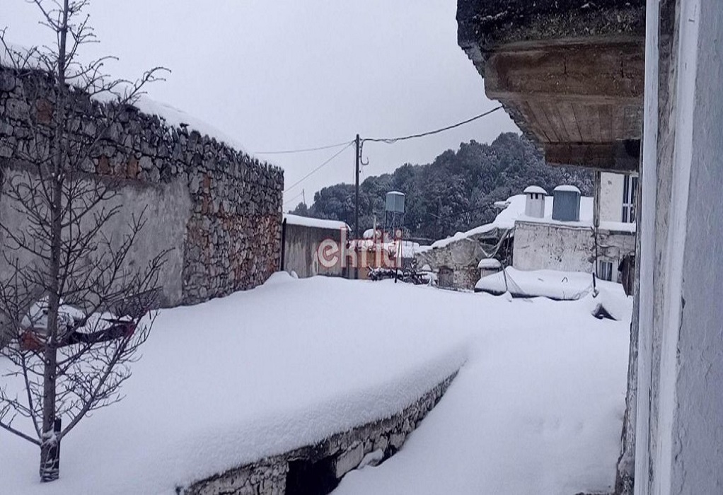 Κρήτη: Στους σαράντα πόντους το χιόνι στο Οροπέδιο Λασιθίου – Κλειστά και αύριο τα σχολεία (VIDEO)
