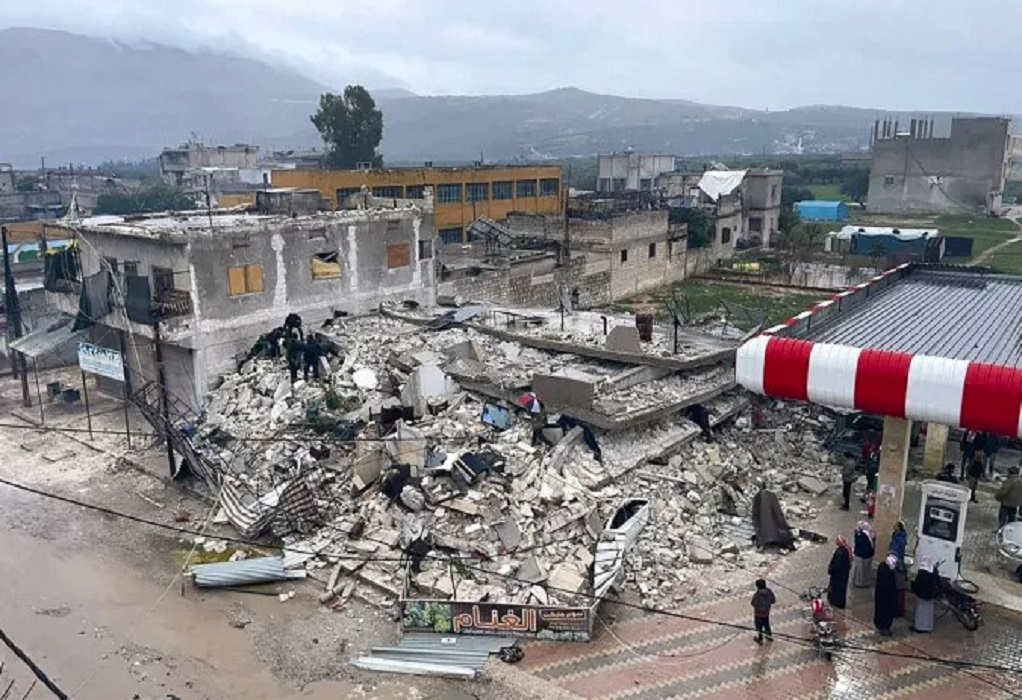 Σεισμός στην Τουρκία-Συγκλονιστικές μαρτυρίες Ελλήνων: «Έχει υποχωρήσει το έδαφος» (VIDEO)