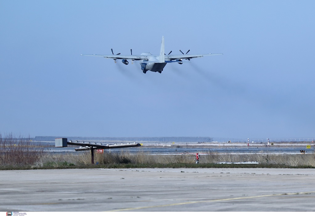 Απογειώθηκε το C-130 με τους Έλληνες διασώστες με προορισμό το Ιντσιρλίκ της Τουρκίας