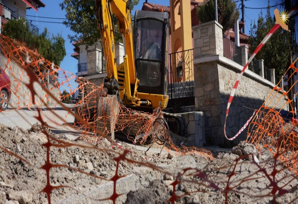 Χαλκιδική: Αντικατάσταση του δικτύου ύδρευσης στην Κασσάνδρεια (ΦΩΤΟ)