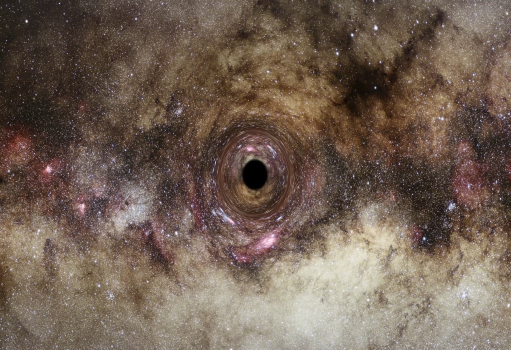 Διάστημα: Αστρονόμοι ανακάλυψαν μία από τις μεγαλύτερες μαύρες τρύπες που έχουν βρεθεί ποτέ
