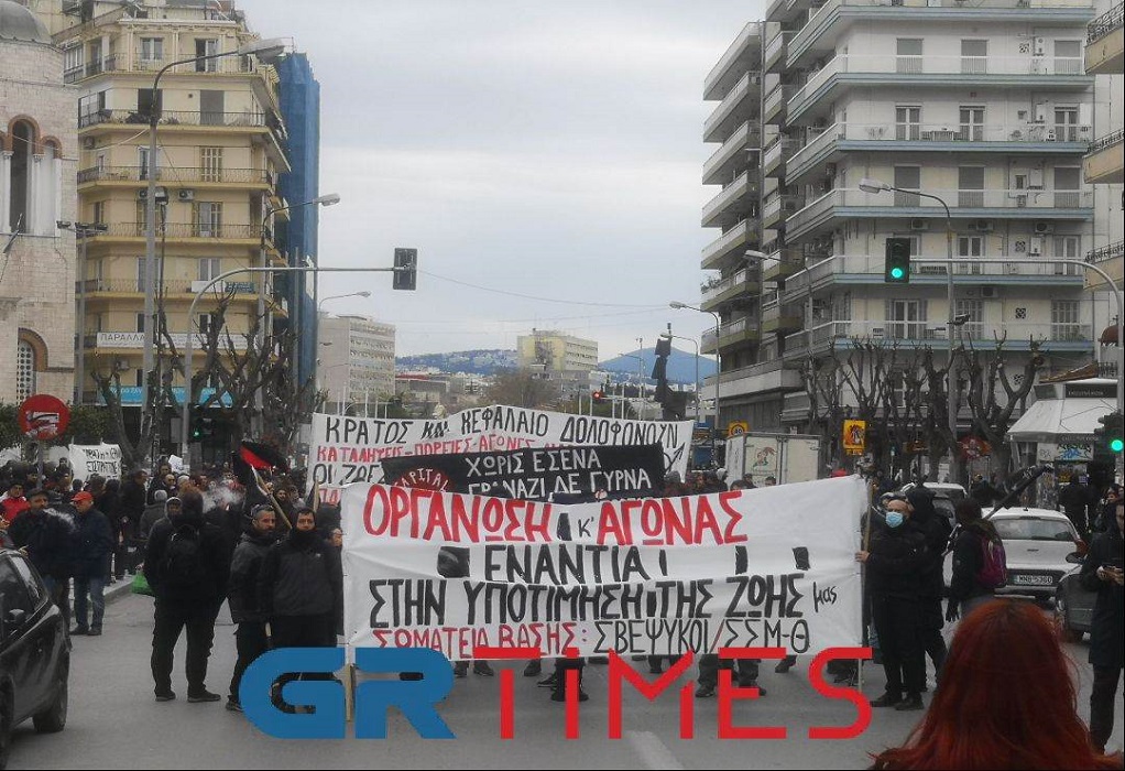 Δυστύχημα Τέμπη: Σε εξέλιξη πορεία στο κέντρο της Θεσσαλονίκης – Στον δρόμο και οι ντελιβεράδες (ΦΩΤΟ-VIDEO) -ΣΥΝΕΧΗΣ ΕΝΗΜΕΡΩΣΗ