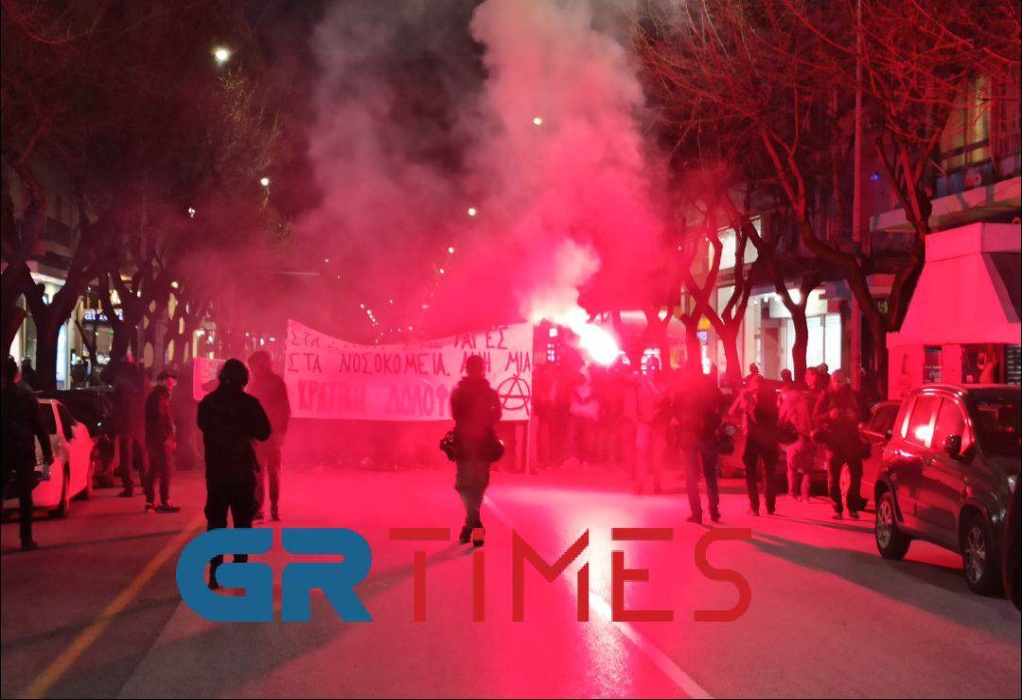 Πορεία συλλογικοτήτων και αντιεξουσιαστών στη Θεσσαλονίκη για τα Τέμπη (ΦΩΤΟ-VIDEO)