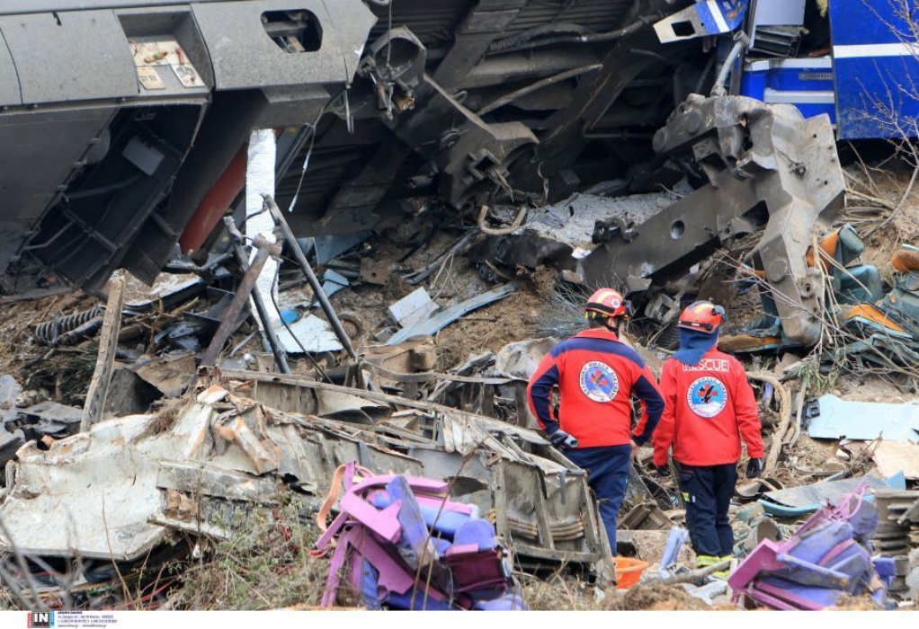 Τραγωδία στα Τέμπη: Στους 36 οι ταυτοποιημένοι νεκροί – Παραμένουν για νοσηλεία 38 επιβάτες (VIDEO)