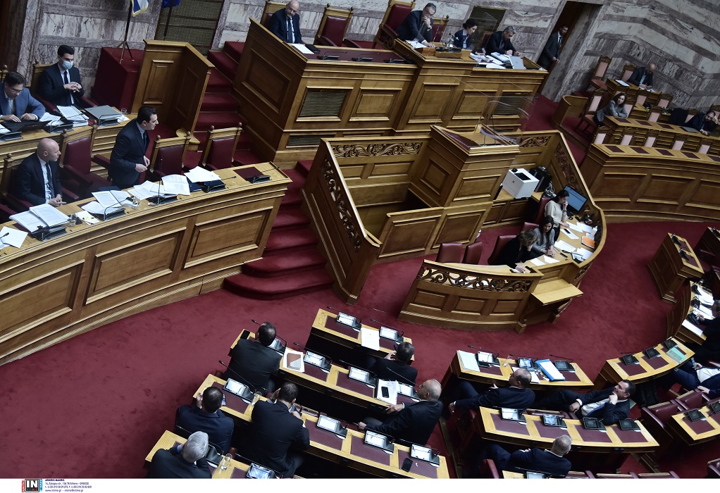 Βουλή: Ψηφίστηκε το νομοσχέδιο για το νερό