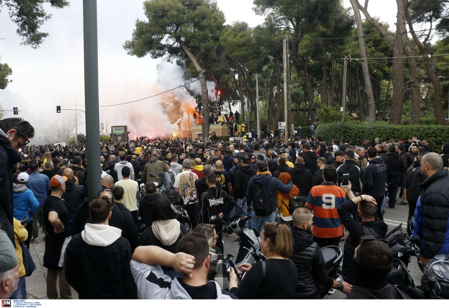 Επεισόδια και δακρυγόνα στη Λ. Αλεξάνδρας πριν από το αγώνα Παναθηναϊκός – ΑΕΚ