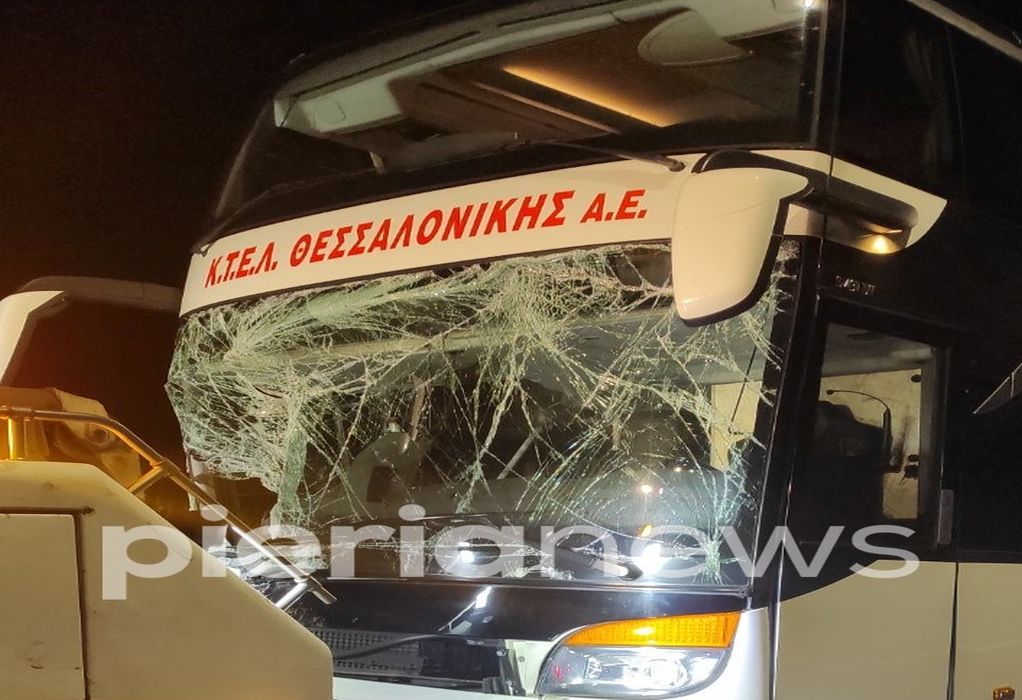 ΚΤΕΛ Θεσσαλονίκης για το θανατηφόρο τροχαίο: «Η θέση των ΙΧ ήταν τέτοια, που δεν κατέστη δυνατή η αποφυγή του δυστυχήματος»