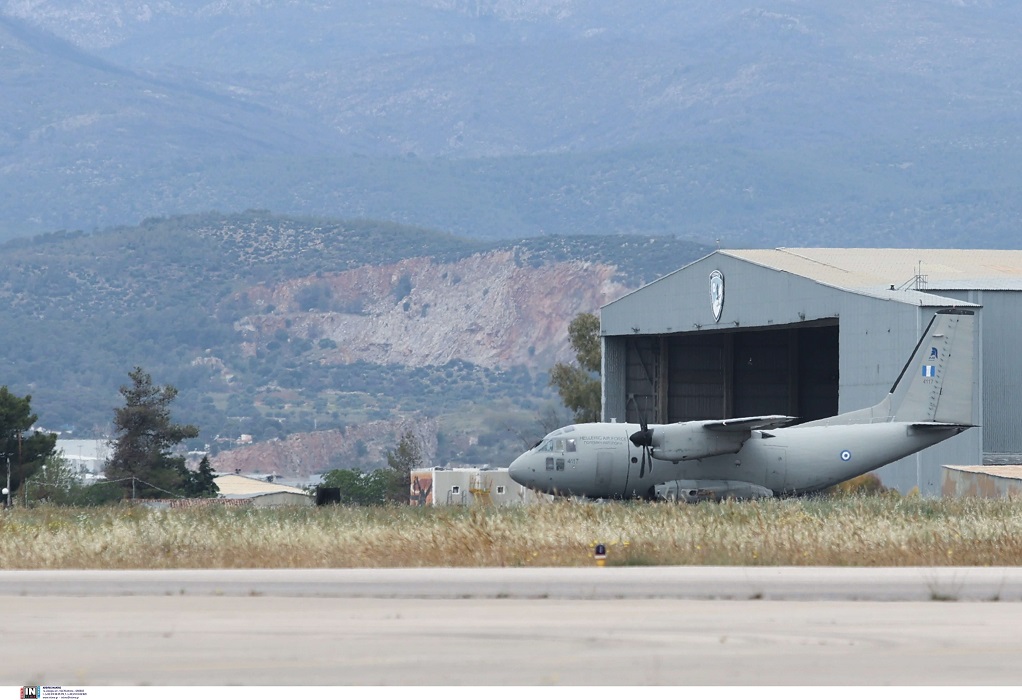 Στην Ελευσίνα το πρώτο αεροσκάφος με Έλληνες από το Σουδάν (ΦΩΤΟ)