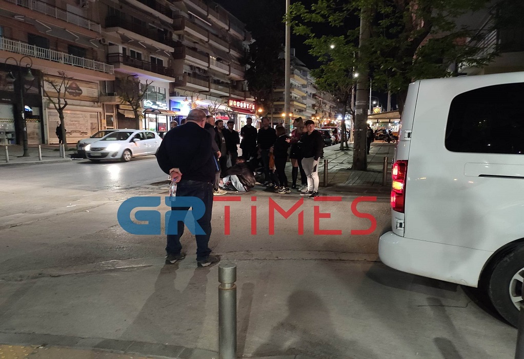 Θεσσαλονίκη: Στο νοσοκομείο ντελιβεράς μετά από τροχαίο ατύχημα (ΦΩΤΟ)