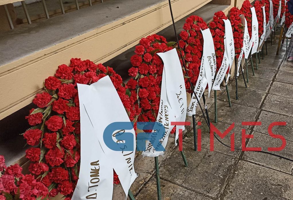 Σε κλίμα συγκίνησης η τελετή μνήμης του ΕΚΘ για τους 12 νεκρούς εργάτες του Μαΐου του ’36 (ΦΩΤΟ-VIDEO)