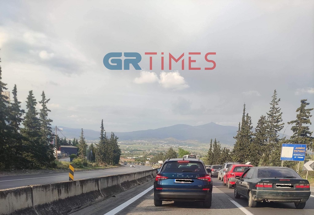Θεσσαλονίκη: Με χαμηλές ταχύτητες η επιστροφή των εκδρομέων-Πού εντοπίζονται προβλήματα (ΦΩΤΟ-ΧΑΡΤΗΣ)