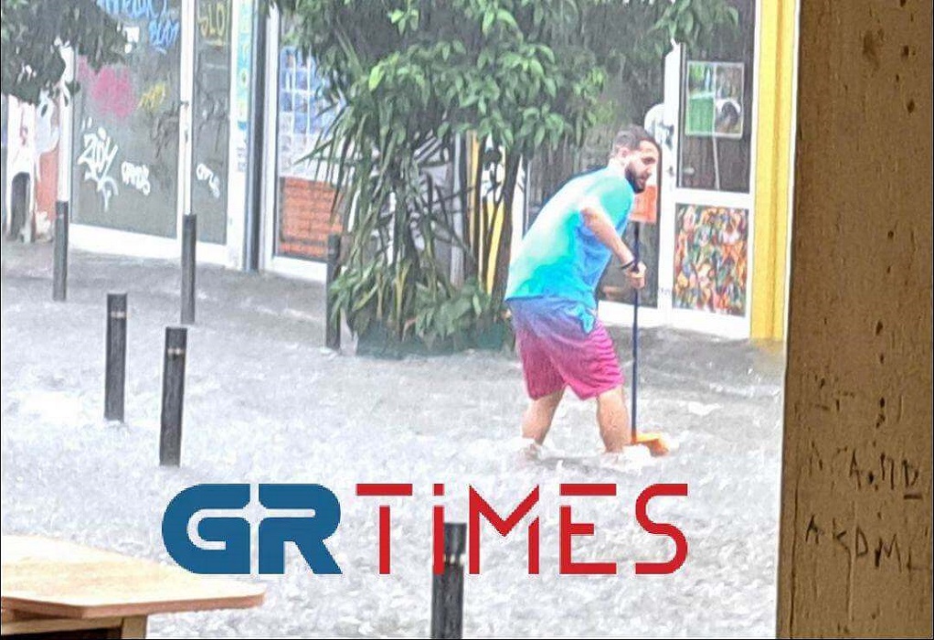 Μεγάλες ζημιές σε καταστήματα από τη νεροποντή στη Θεσσαλονίκη (ΦΩΤΟ-VIDEO)