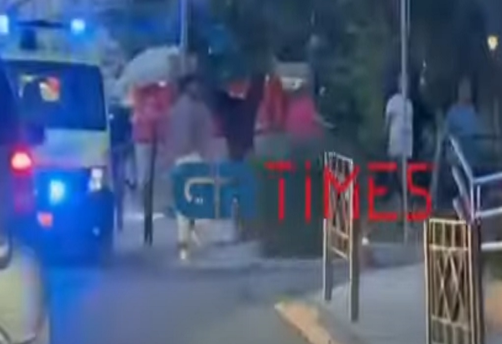 Πτώση μοτοσυκλέτας στη Δυτική Θεσσαλονίκη – Στο νοσοκομείο ο 60χρονος οδηγός (VIDEO)
