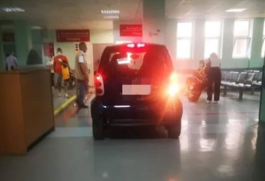 ΚΑΤ: Ασθενής «μπούκαρε» με το αυτοκίνητό του στα Επείγοντα