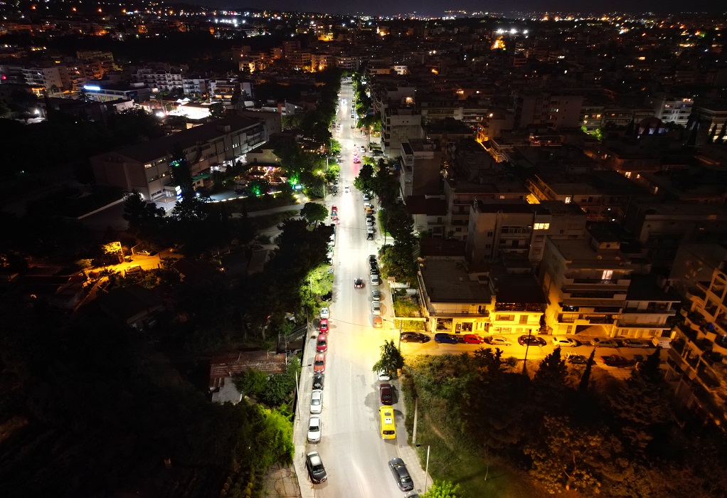 Νέα φώτα led στους δρόμους της Θεσσαλονίκης – Ζέρβας: «Οι γειτονιές της Θεσσαλονίκης γίνονται πιο λαμπερές, πιο όμορφες, πιο ασφαλείς»