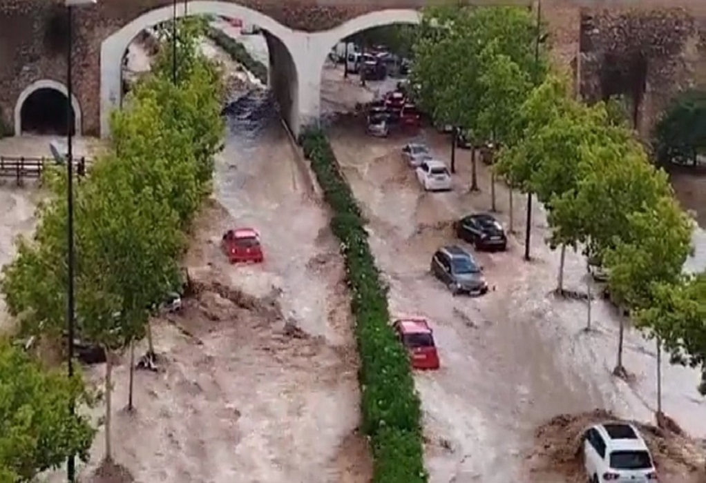 Ισπανία: Καταιγίδα «σάρωσε» τη Σαραγόσα – Επιχειρήσεις διάσωσης (VIDEO)