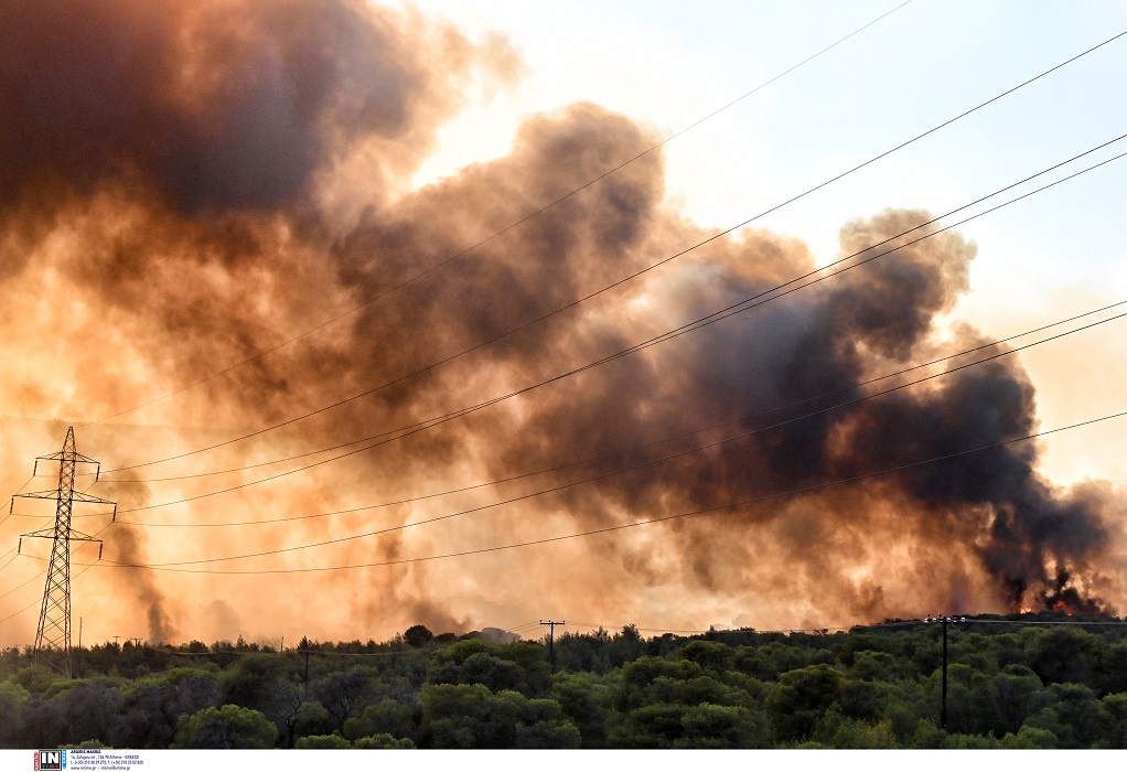 Η χώρα «μετρά» πληγές, 60 κτίρια έχουν χαρακτηριστεί «επικίνδυνα» σε περίπτωση φωτιάς