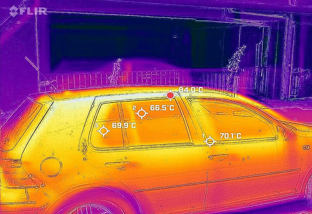 Καύσωνας: Θερμικές κάμερες κατέγραψαν θερμοκρασίες 84 βαθμών σε αυτοκίνητα (VIDEO)
