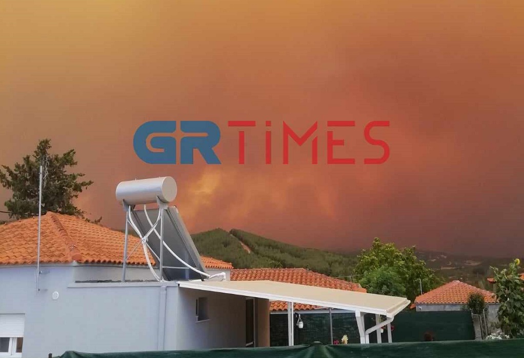 Φωτιά στον Έβρο: Μήνυμα από το 112 για εκκένωση περιοχής-Μαίνεται το πύρινο μέτωπο (VIDEO)