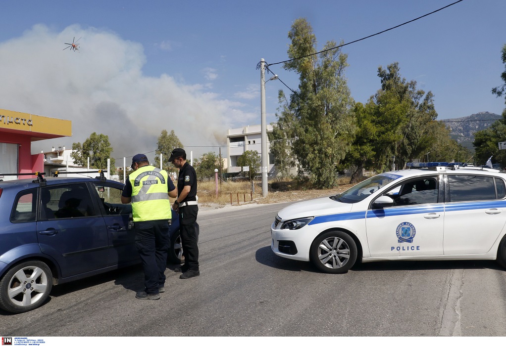 Φωτιά στον Ασπρόπυργο: Ήχησε το 112 – Μήνυμα για εκκένωση στο Σοφό