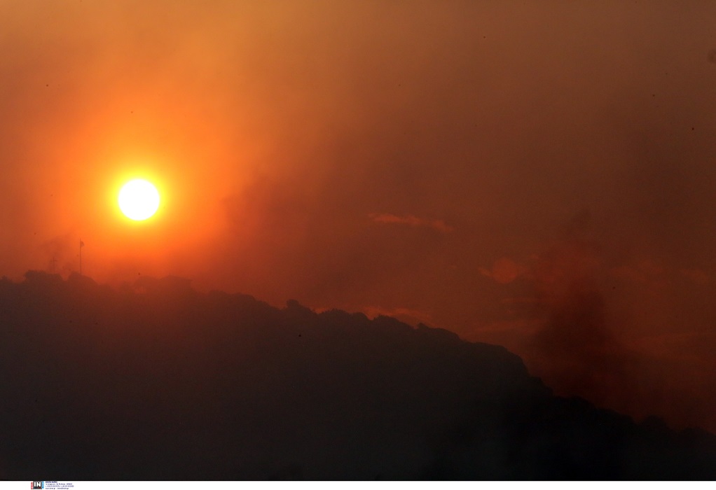 Χάθηκε στους καπνούς ο ήλιος στη Λάρισα-Έφτασαν από την Αλεξανδρούπολη (ΦΩΤΟ)