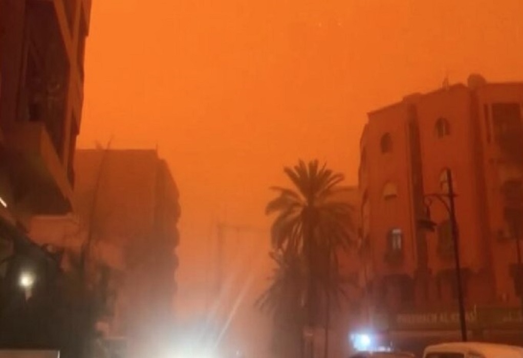 Aπόκοσμες εικόνες στο Μαρακές: Πορτοκαλί έγινε ο ουρανός–Άγγιξε τους 50 βαθμούς Κελσίου η θερμοκρασία (VIDEO)