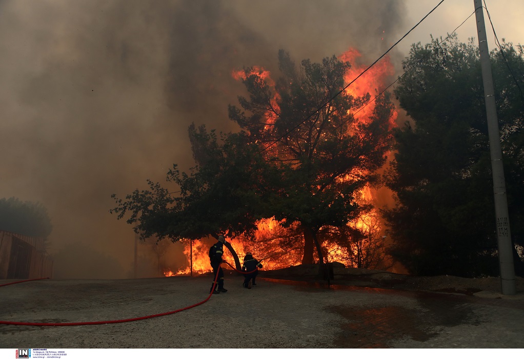 Πολύ υψηλός κίνδυνος πυρκαγιάς σήμερα σε τρείς περιφέρειες (ΧΑΡΤΗΣ)