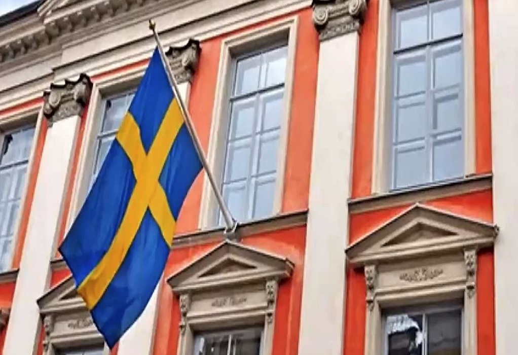 Σμύρνη: Ένοπλη επίθεση στο προξενείο της Σουηδίας – Μία σοβαρά τραυματίας (VIDEO)