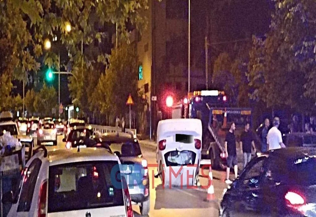 Καλαμαριά: Όχημα ντελαπάρισε μετά από σύγκρουση! (ΦΩΤΟ)
